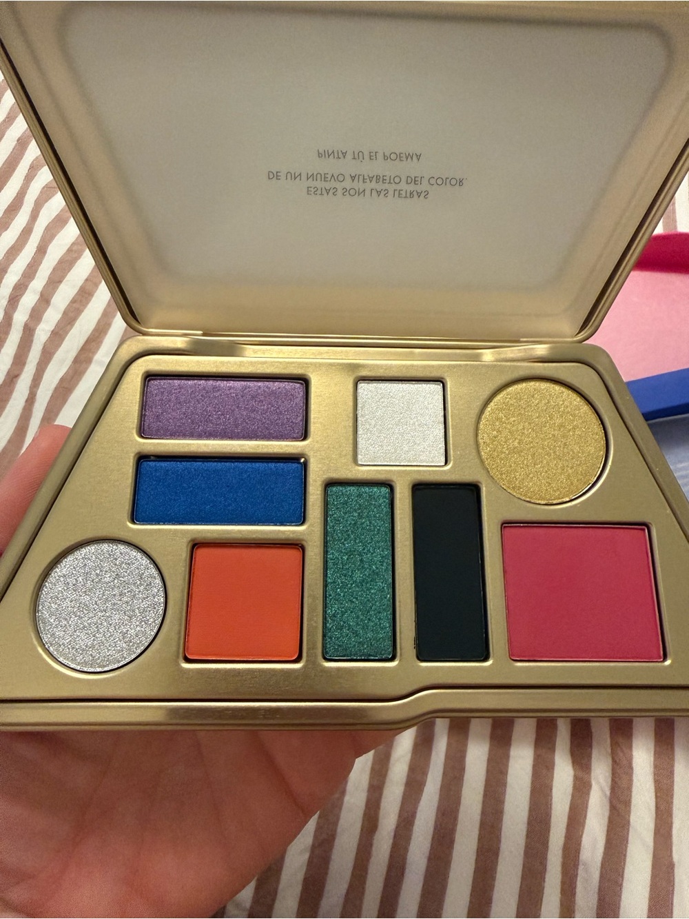 AORA MÉXICO Mírame Talc-Free Matte & Metallic Eyeshadow Palette